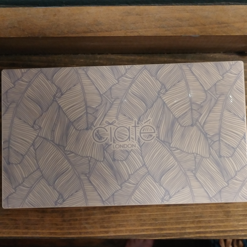 PRICE⏬ 🎨 Ciate eyeshadow palette